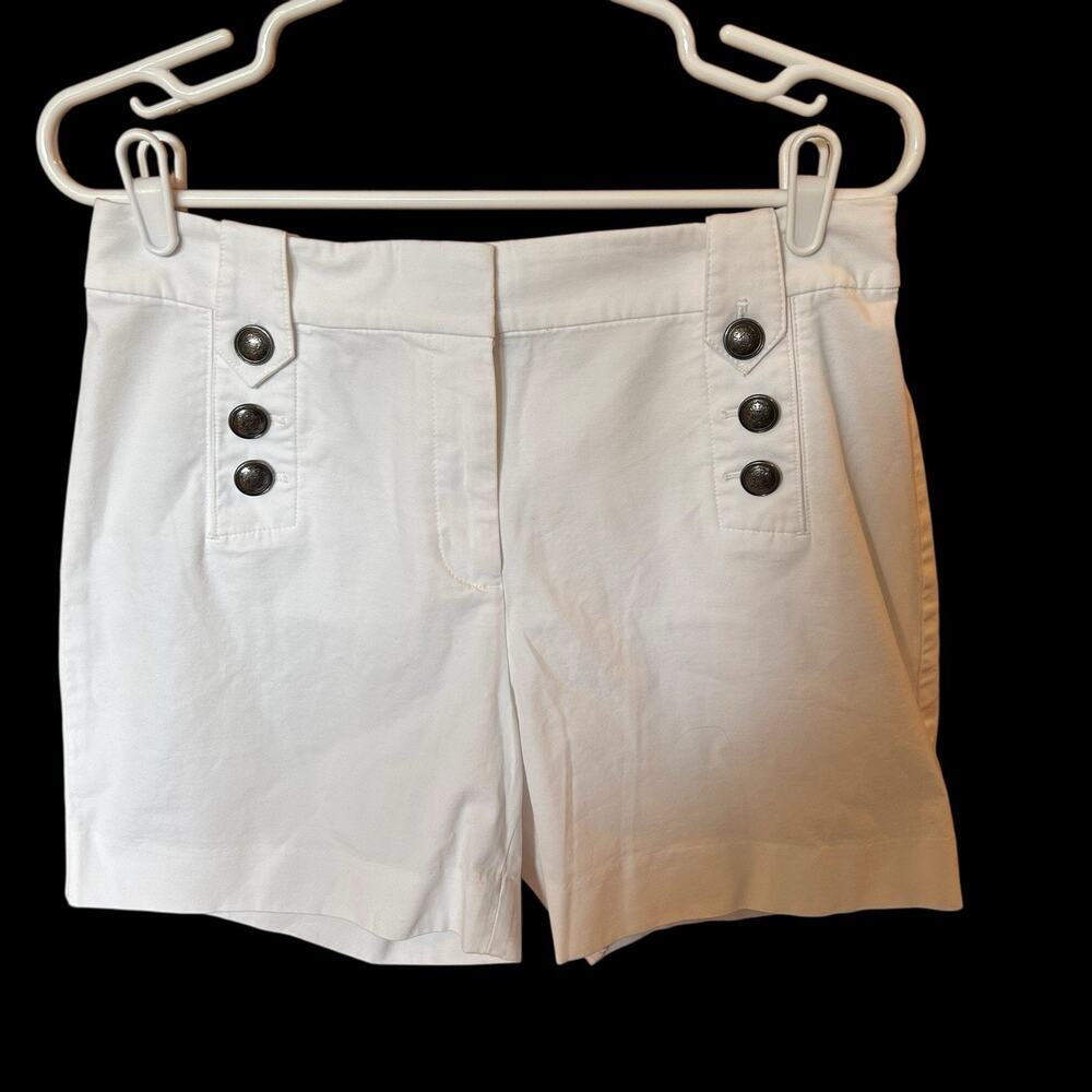 NWT TALBOTS Women’s Preppy White Curvy Mariner Shorts W/Silver Buttons Size 6P